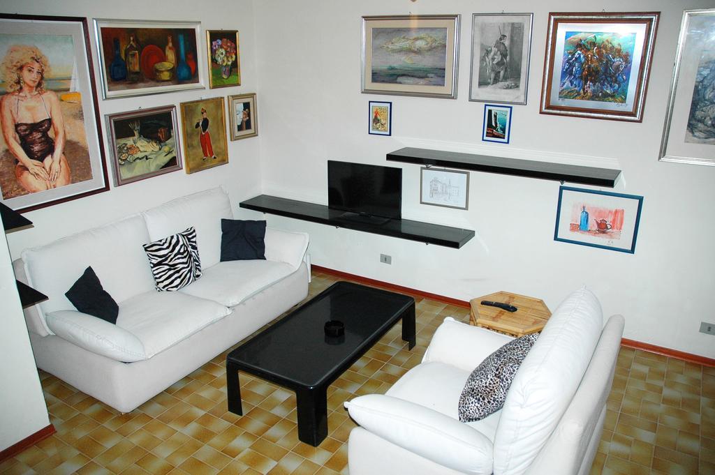 Appartamenti Meridiana ลินญาโน ซับเบียโดโร ภายนอก รูปภาพ